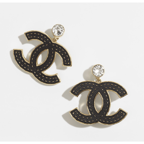 Chanel 23S XL Gold Black Crystal Clip On CC Logo Dangle Drop Statement Earrings - Picture 5 of 12